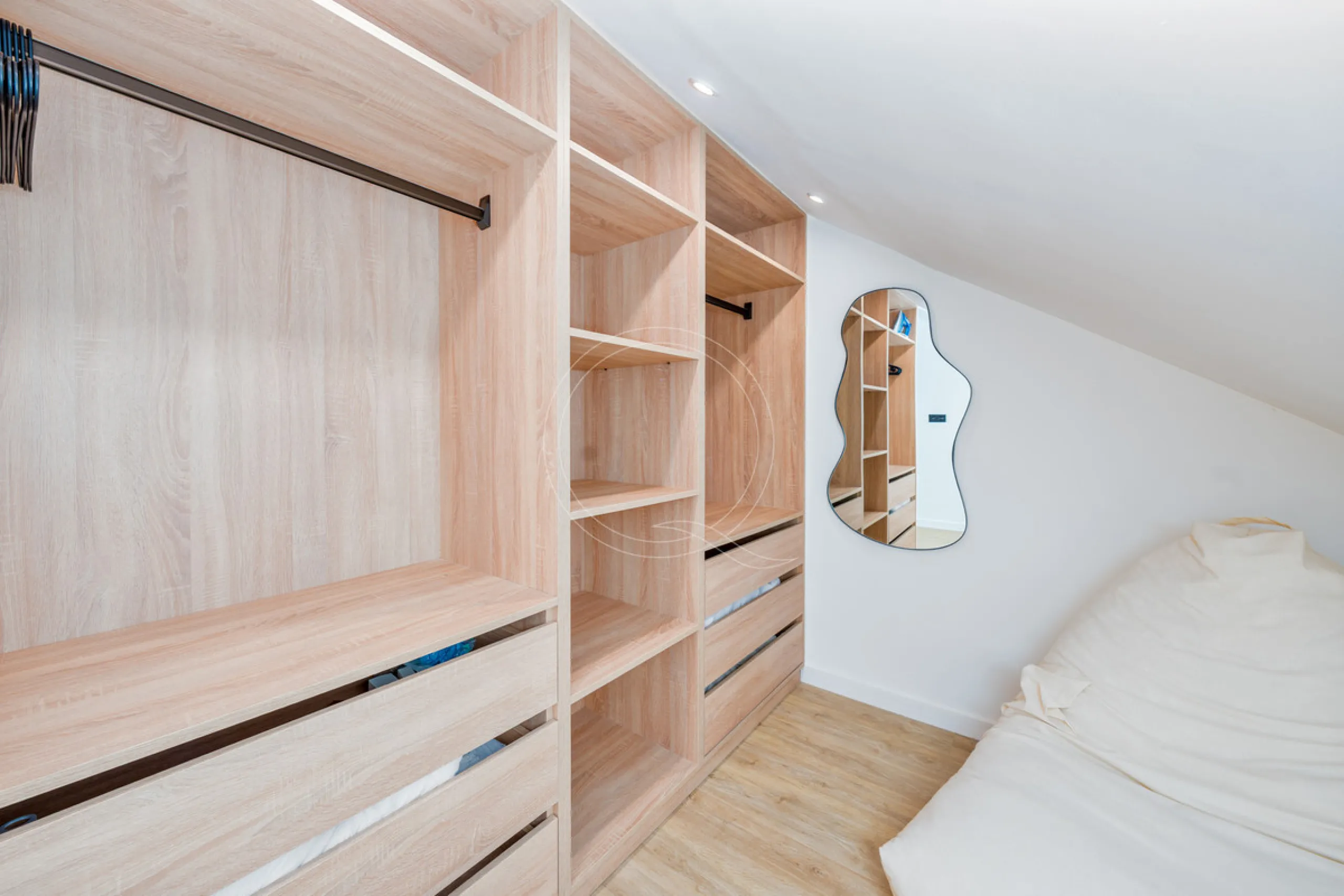 House - Townhouse в продаже в Marbella, Málaga. В доме 3 спален и 3 ванных комнат. Площадь дома 135 м²