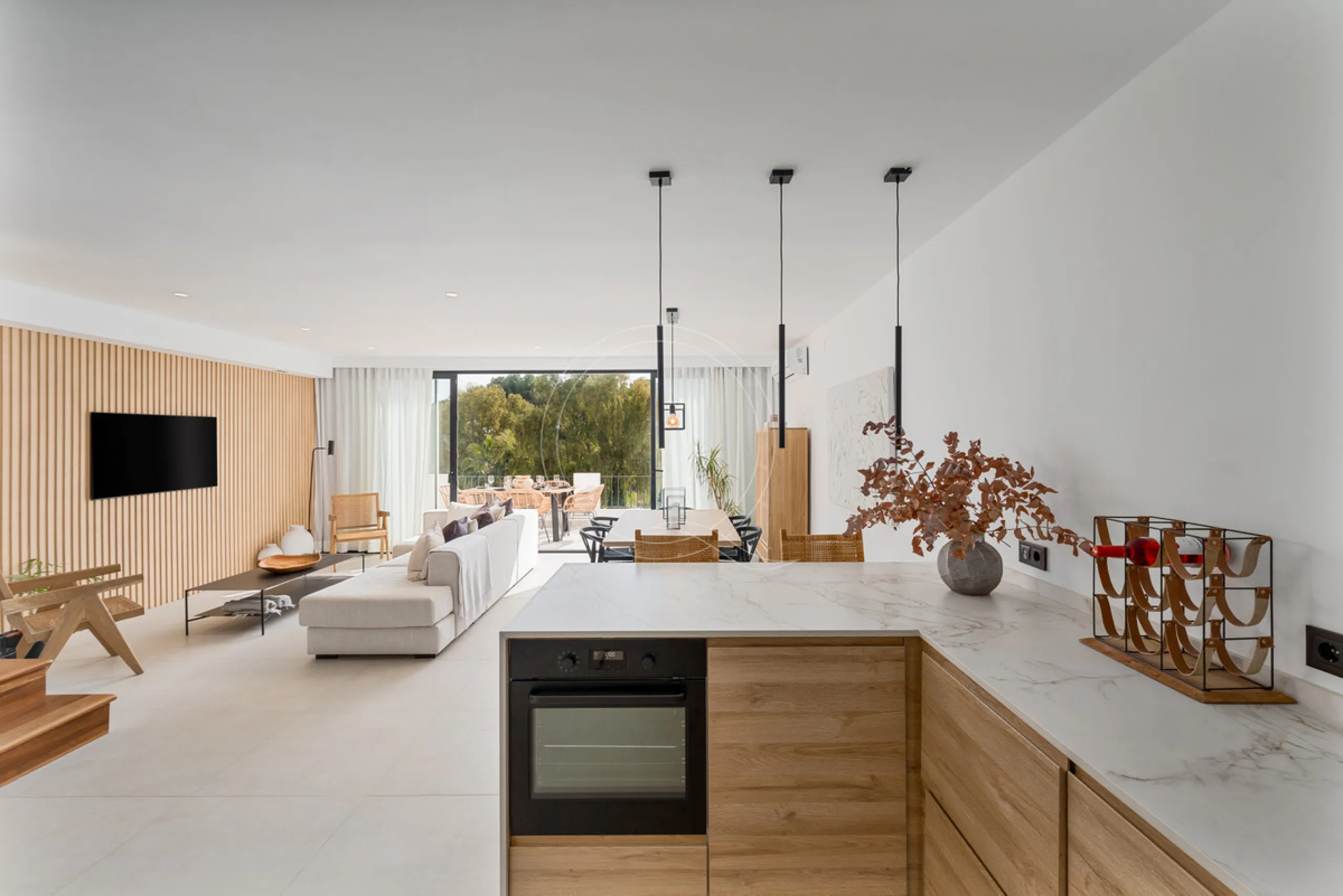 House - Townhouse в продаже в Marbella, Málaga. В доме 3 спален и 3 ванных комнат. Площадь дома 135 м²