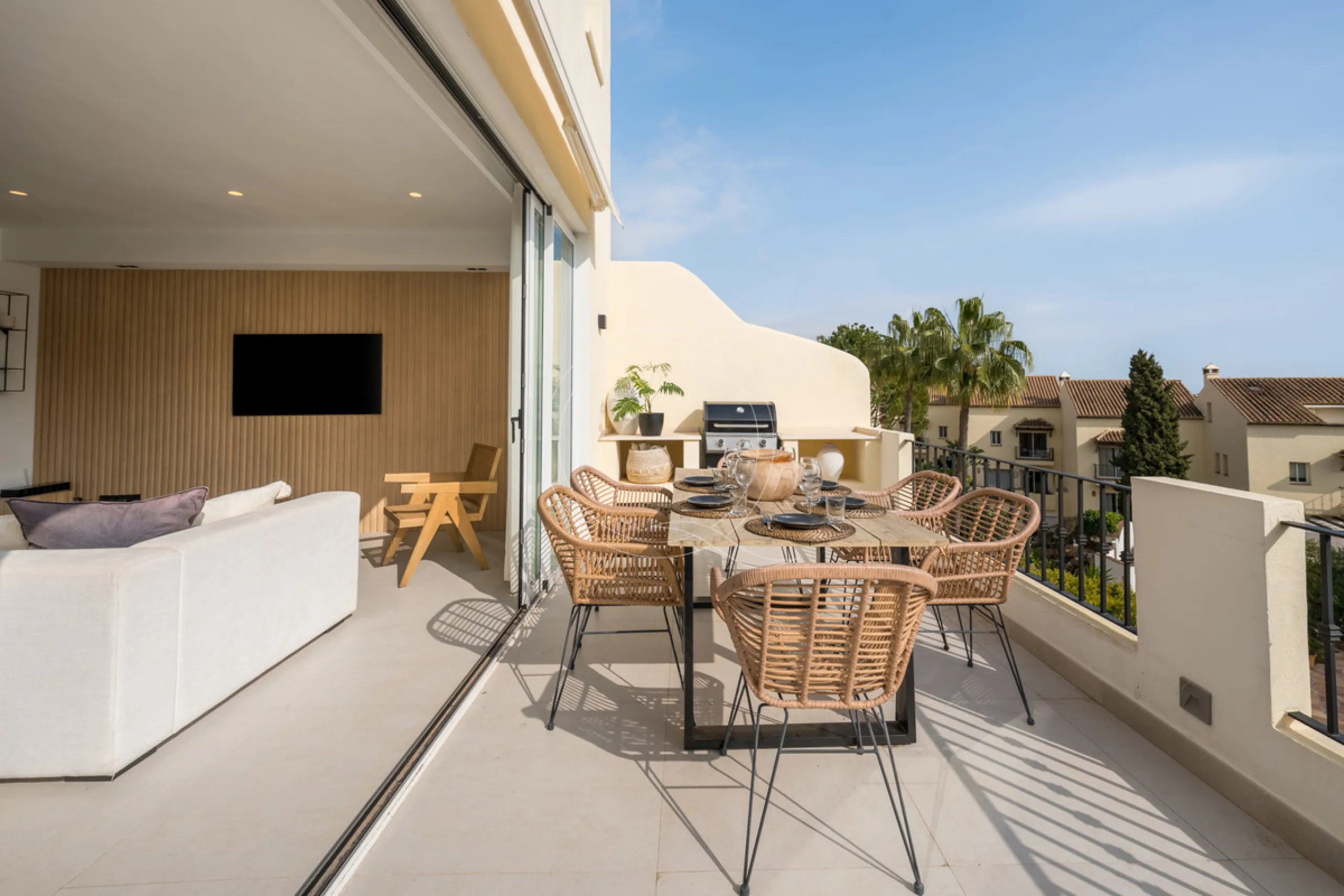 House - Townhouse в продаже в Marbella, Málaga. В доме 3 спален и 3 ванных комнат. Площадь дома 135 м²
