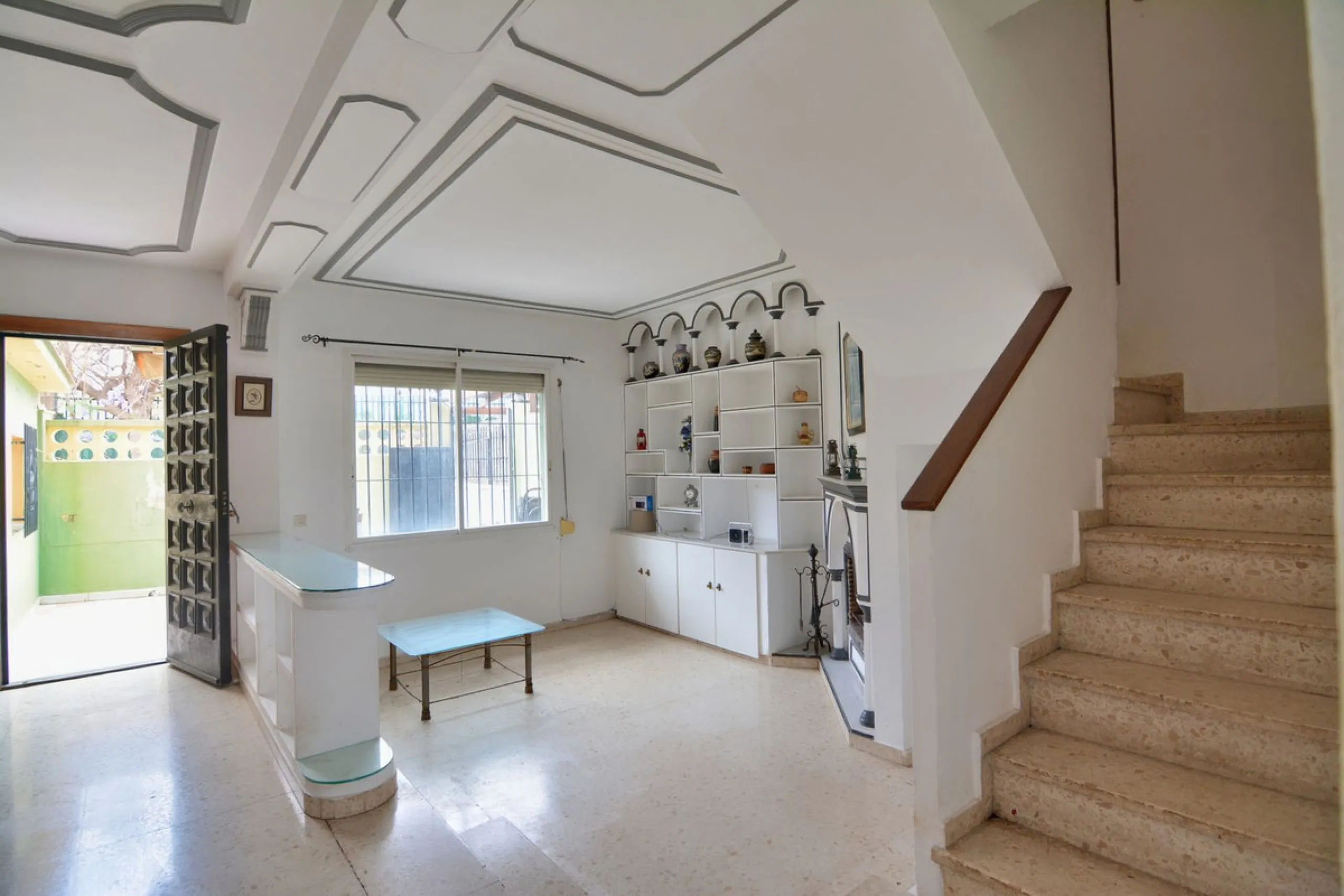 Great Opportunity in the Heart of Los Boliches!