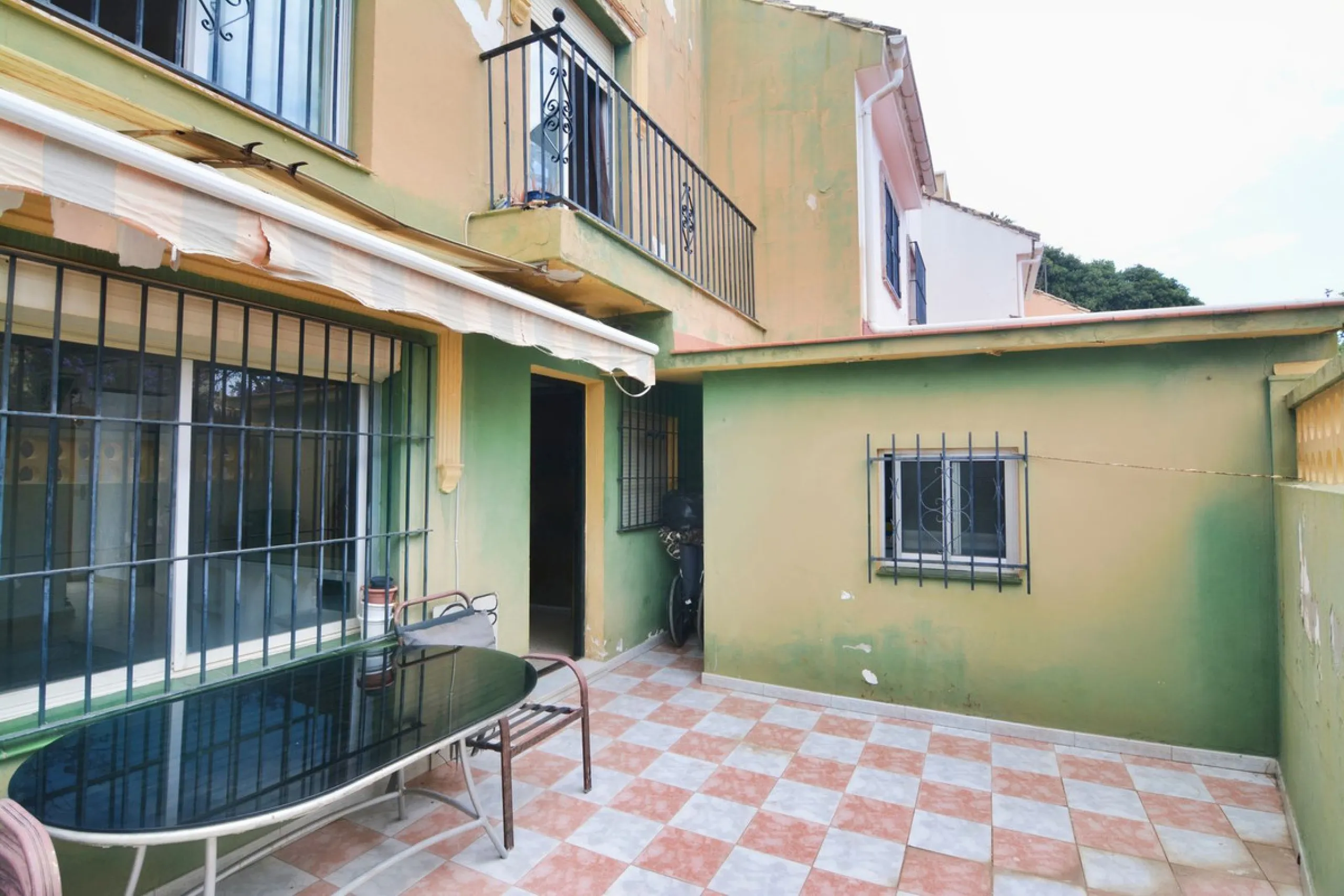 Great Opportunity in the Heart of Los Boliches!