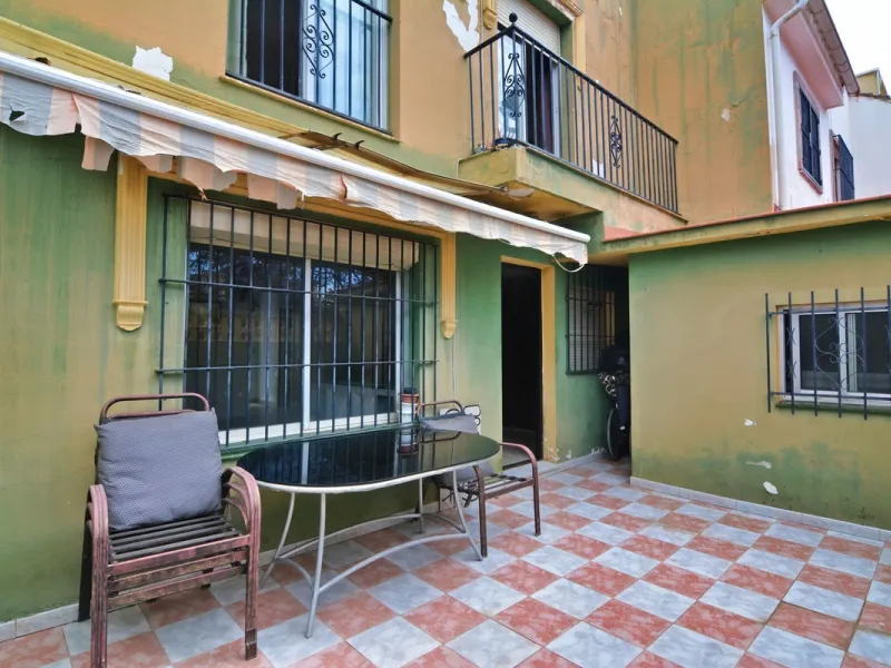 Great Opportunity in the Heart of Los Boliches!