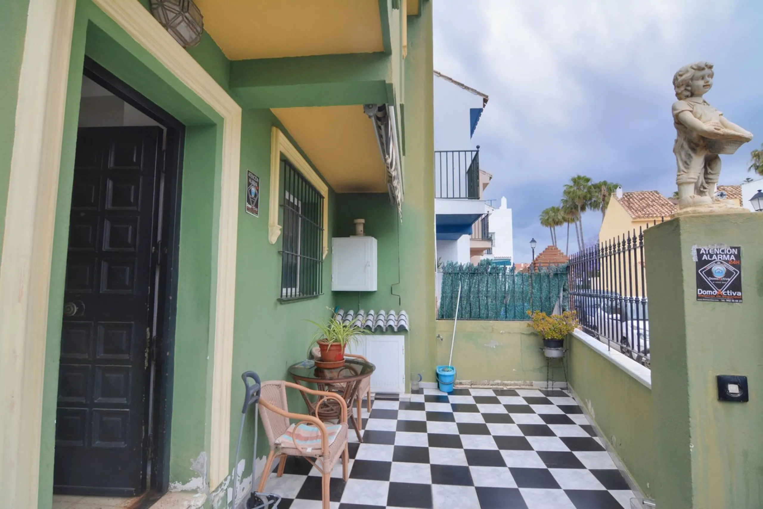 Great Opportunity in the Heart of Los Boliches!