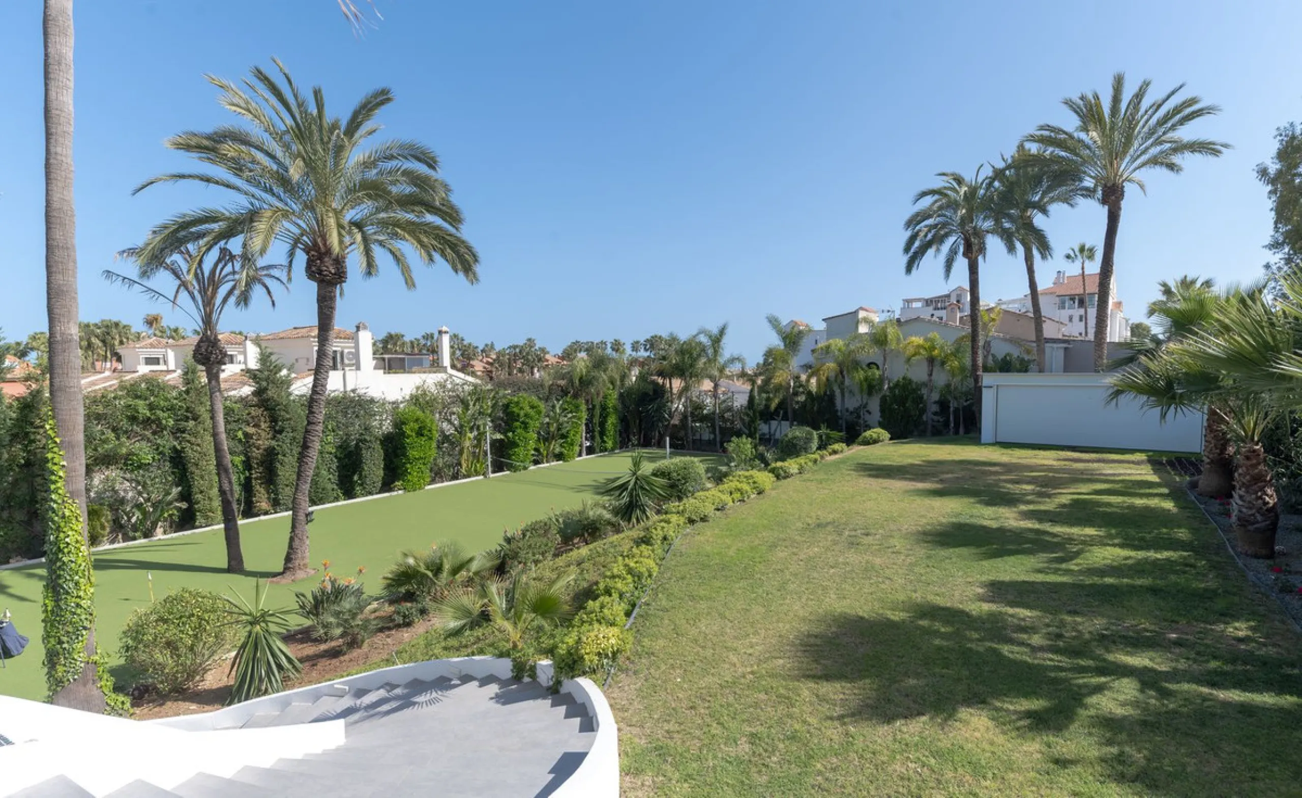 OFFERS OVER €4,000, 000