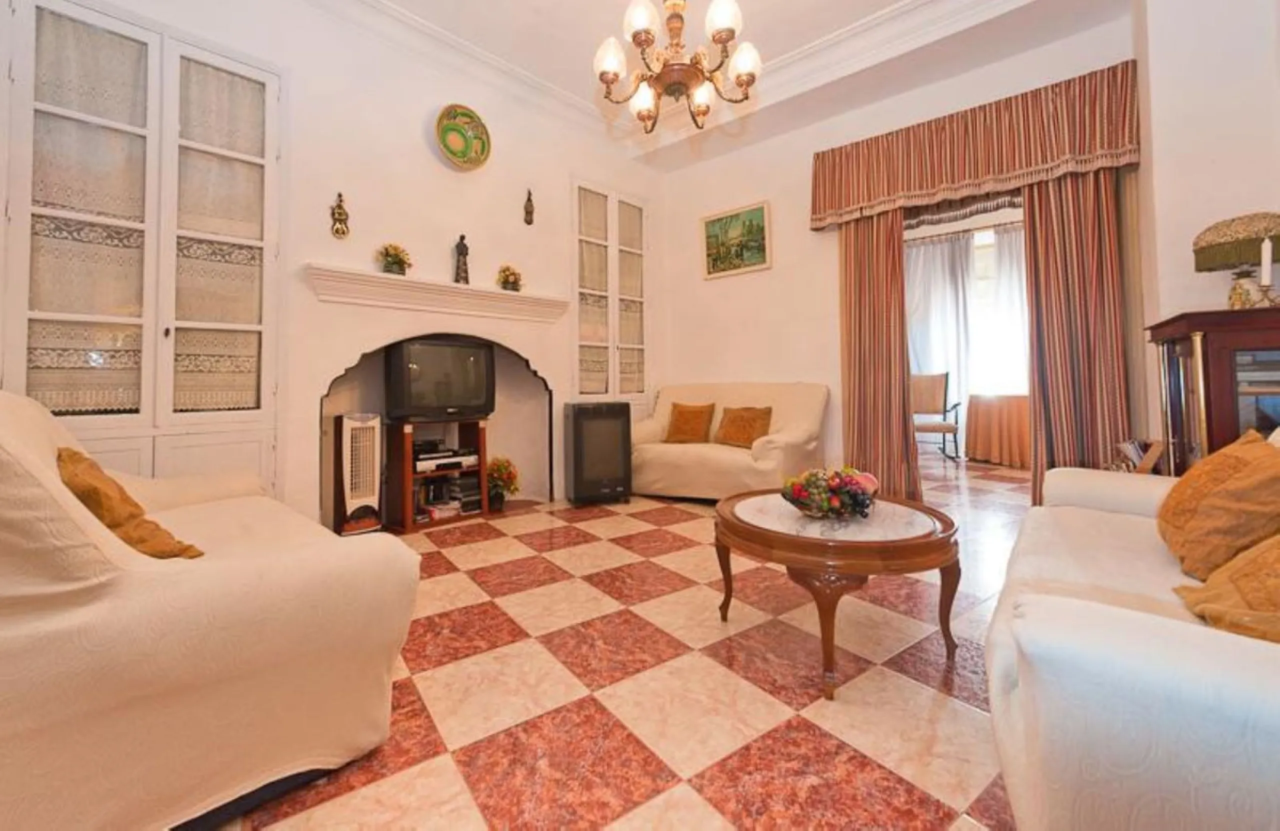 Unique investment property in the heart of Álora - ideal for tourist use!