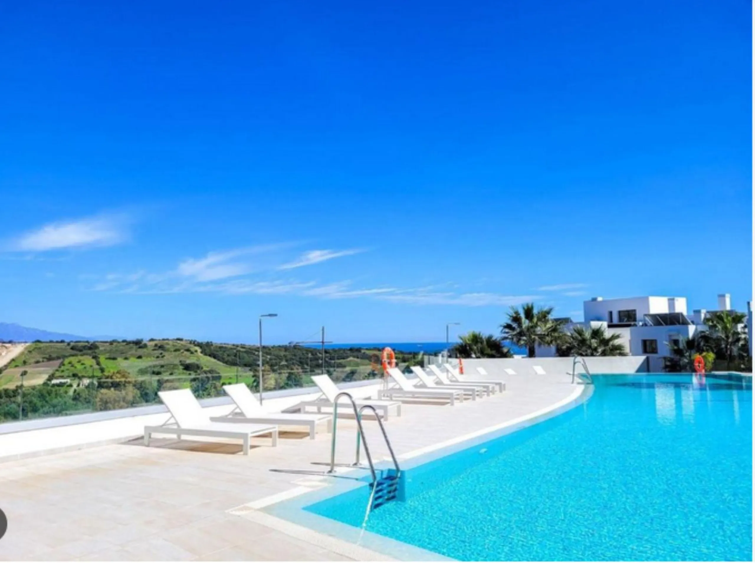Penthouse with Panoramic Sea & Golf Views – Estepona