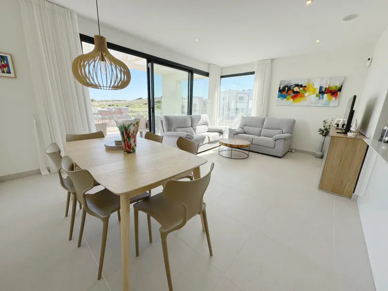 Penthouse with Panoramic Sea & Golf Views – Estepona