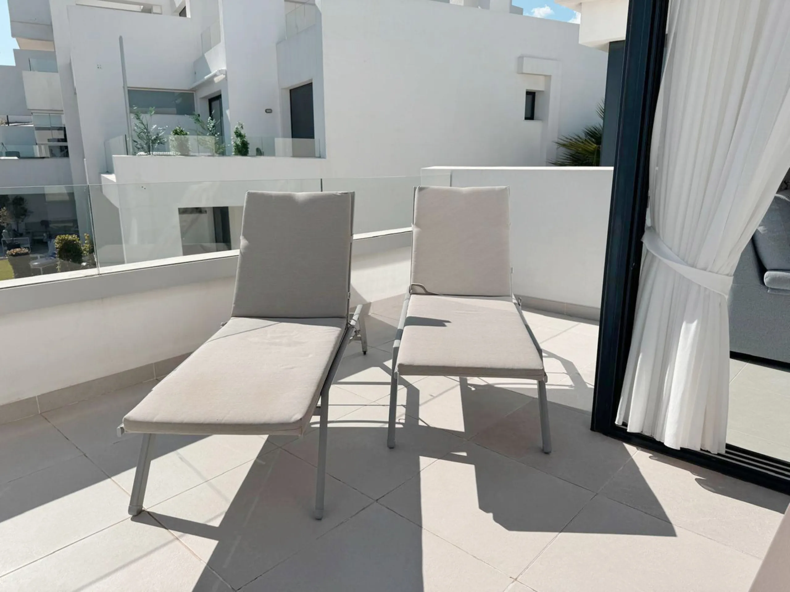 Penthouse with Panoramic Sea & Golf Views – Estepona