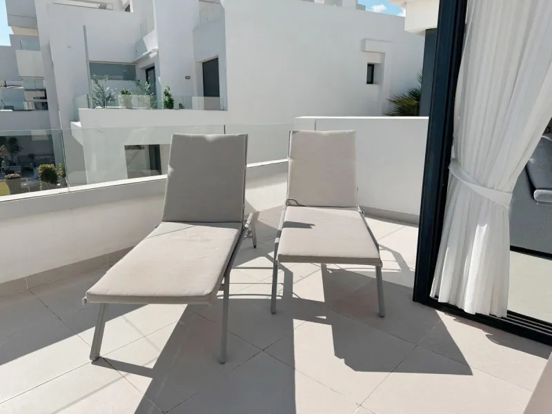 Penthouse with Panoramic Sea & Golf Views – Estepona