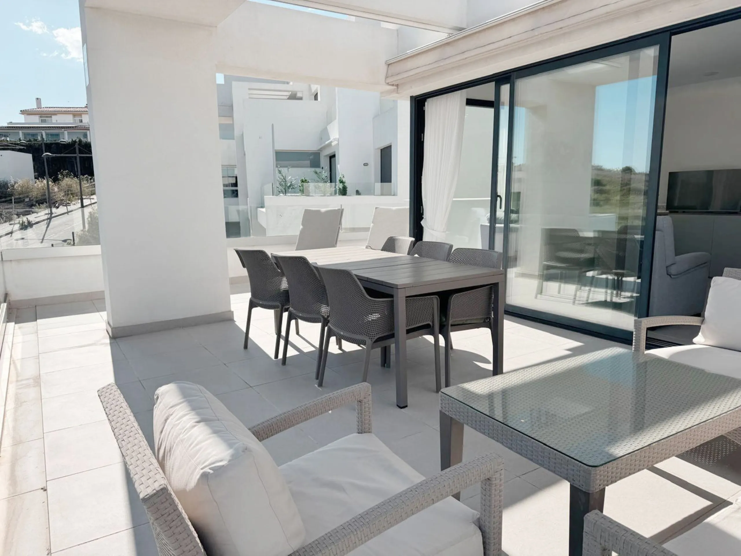 Penthouse with Panoramic Sea & Golf Views – Estepona