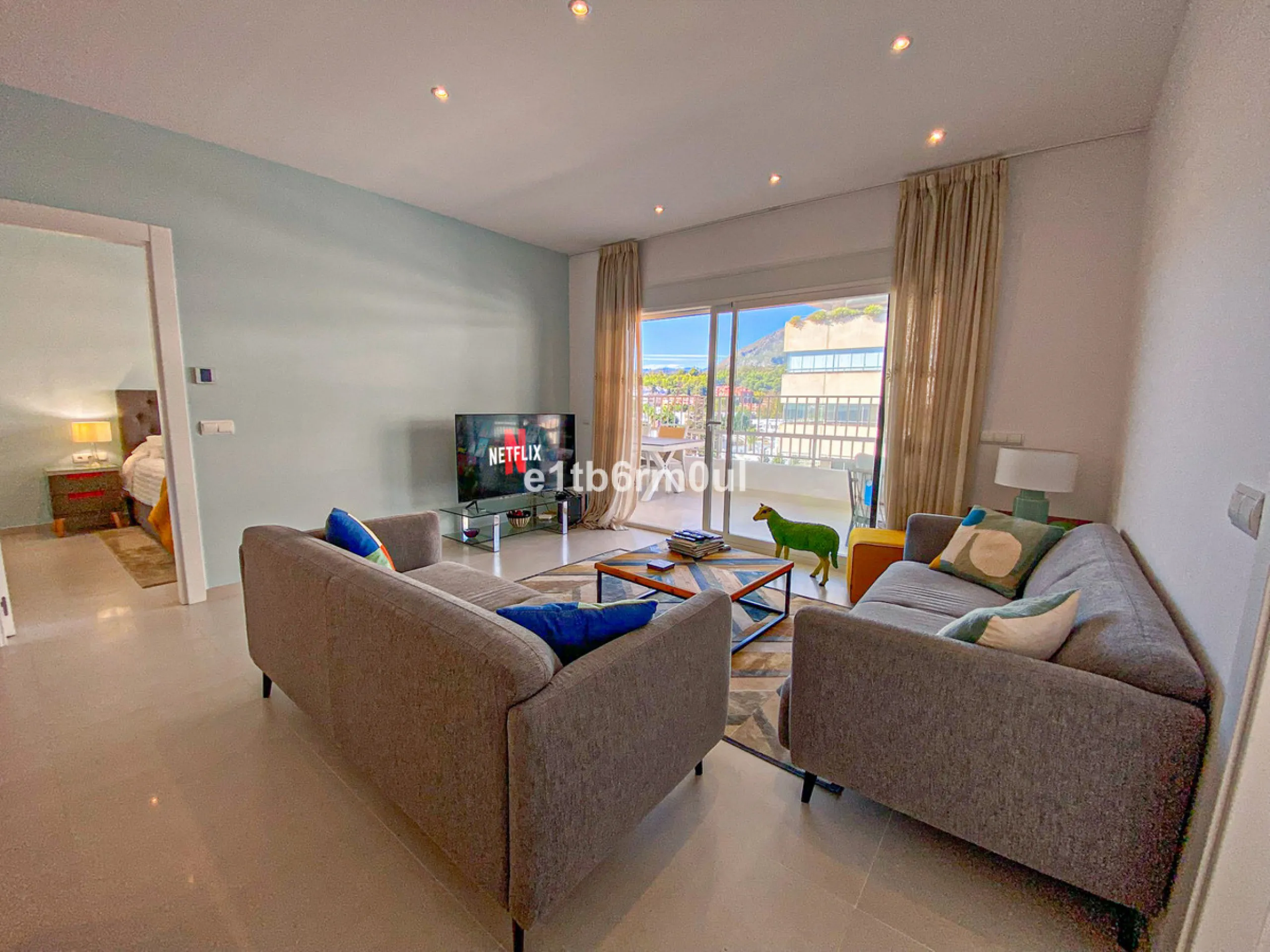 Apartment - Penthouse в продаже в Marbella, Málaga. В доме 2 спален и 2 ванных комнат. Площадь дома 139 м²