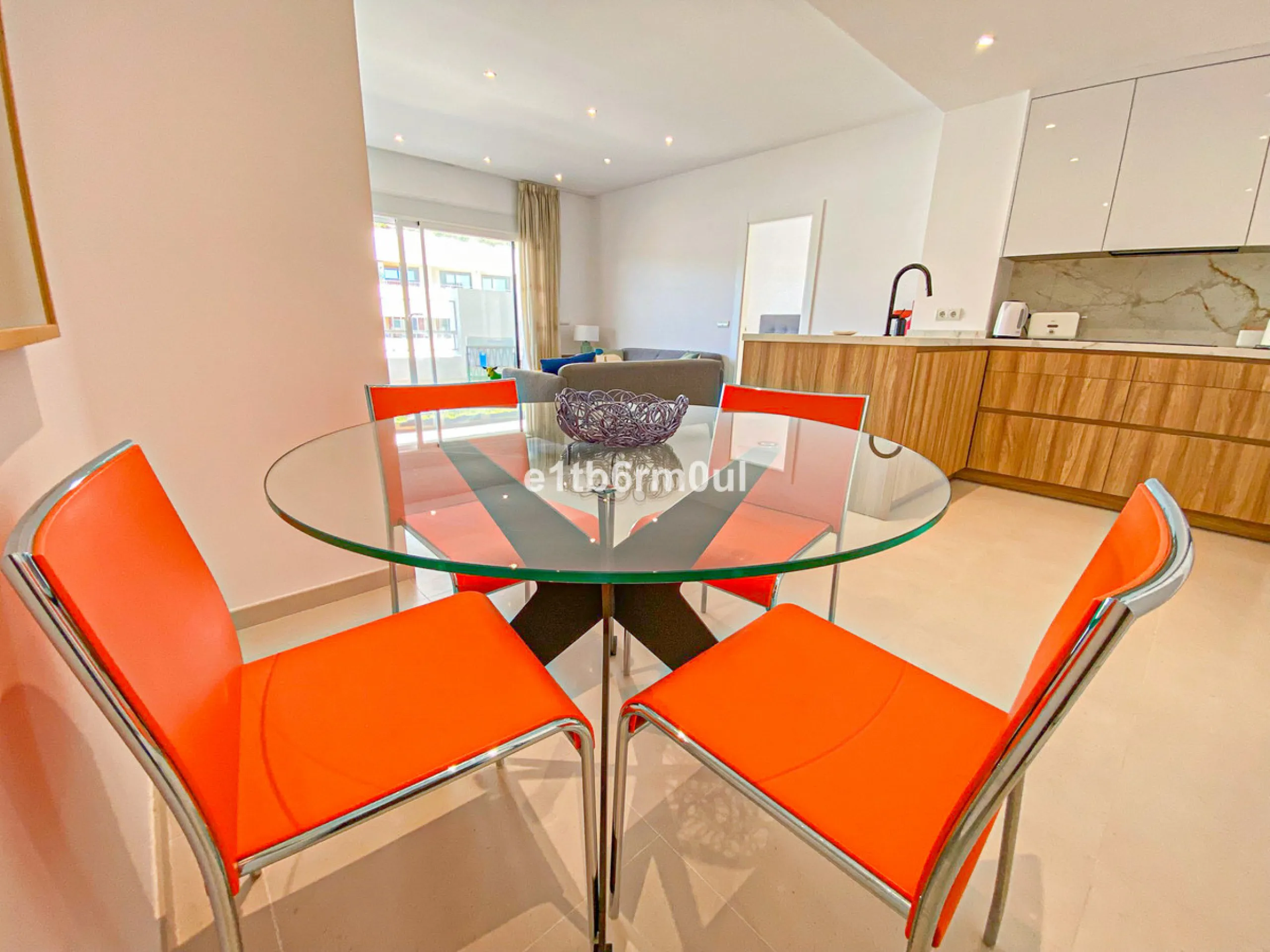 Apartment - Penthouse в продаже в Marbella, Málaga. В доме 2 спален и 2 ванных комнат. Площадь дома 139 м²