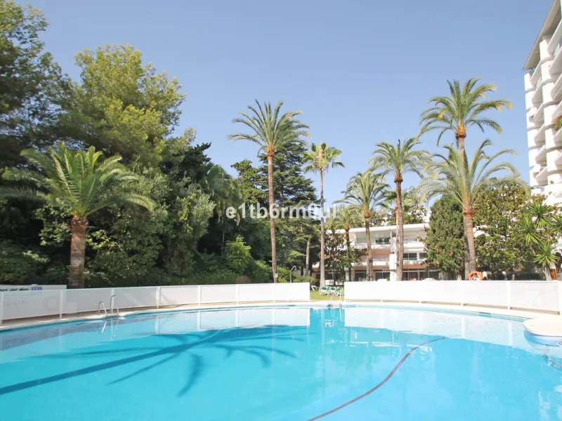 Apartment - Penthouse в продаже в Marbella, Málaga. В доме 2 спален и 2 ванных комнат. Площадь дома 139 м²