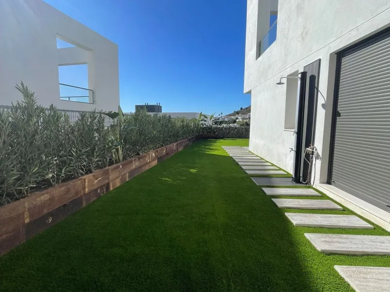 The property now has a vacation rentals licence. Making it ideal for investment into the holiday rentals market.