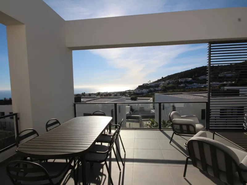 The property now has a vacation rentals licence. Making it ideal for investment into the holiday rentals market.