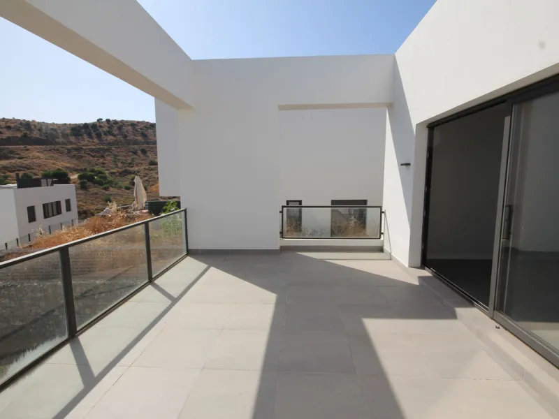 The property now has a vacation rentals licence. Making it ideal for investment into the holiday rentals market.