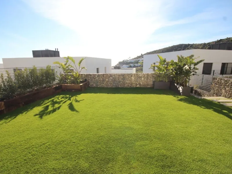 The property now has a vacation rentals licence. Making it ideal for investment into the holiday rentals market.