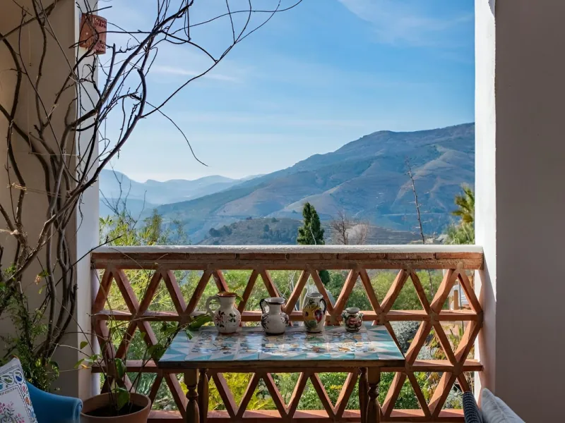 New on the market! Nestled amidst the serene landscapes of the Costa del Sol - Lanjarón, this beautiful finca offers an unparalleled blend of rustic charm and modern comfort. This exquisite property serves as a haven for those seeking a peaceful retreat w