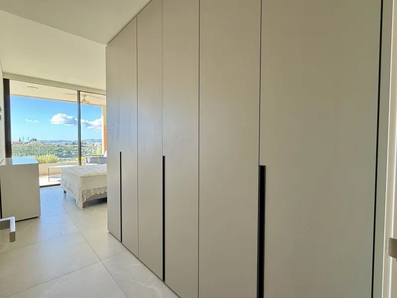 Apartment - Middle Floor Apartment в продаже в Fuengirola, Málaga. В доме 2 спален и 2 ванных комнат. Площадь дома 89 м²