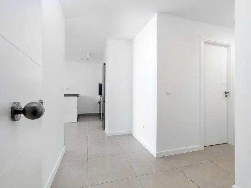Apartment - Penthouse в продаже в Estepona, Málaga. В доме 3 спален и 2 ванных комнат. Площадь дома 100 м²