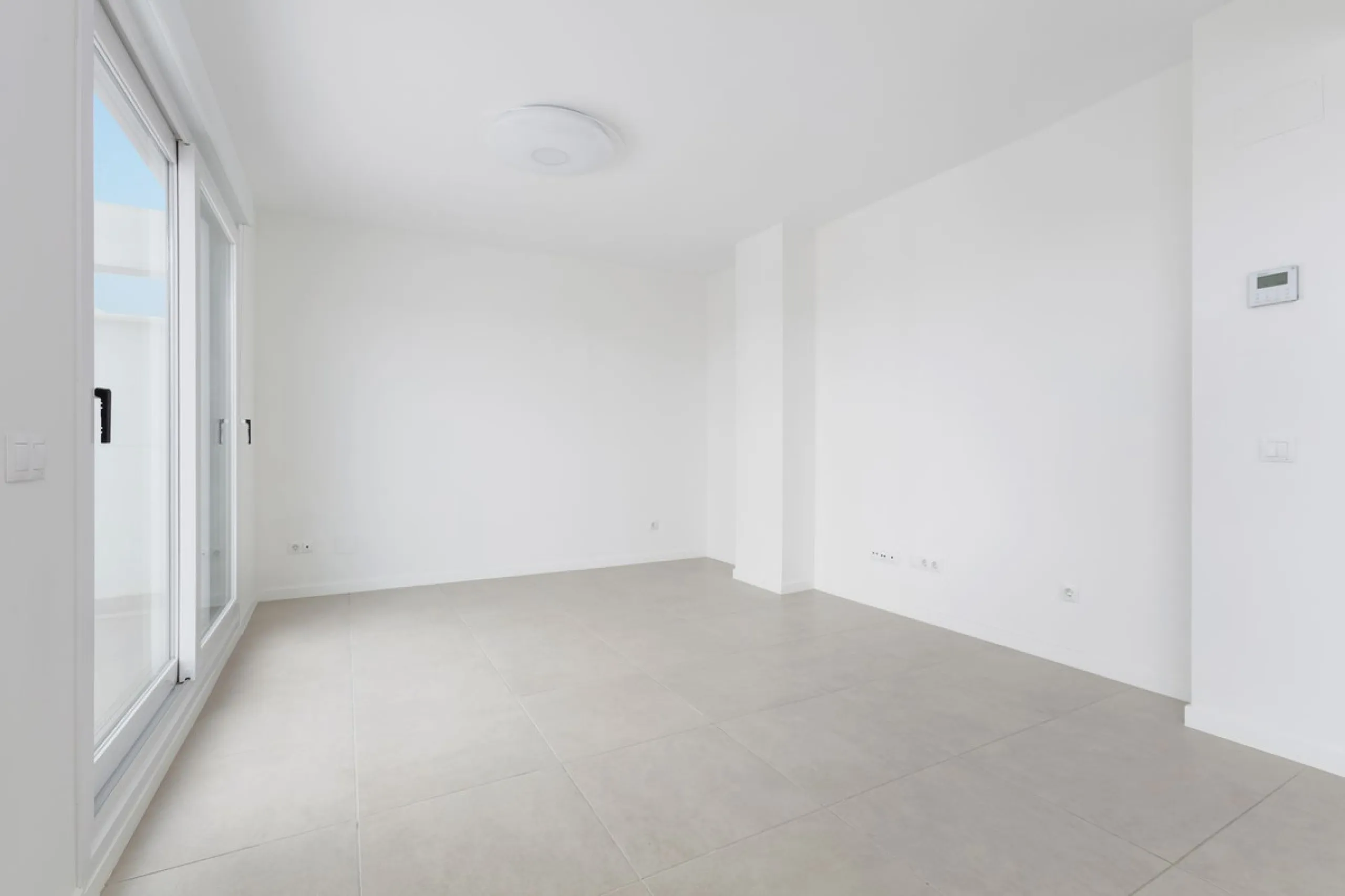 Stylish 2-Bedroom Penthouse with Stunning Sea & Mountain Views in Estepona