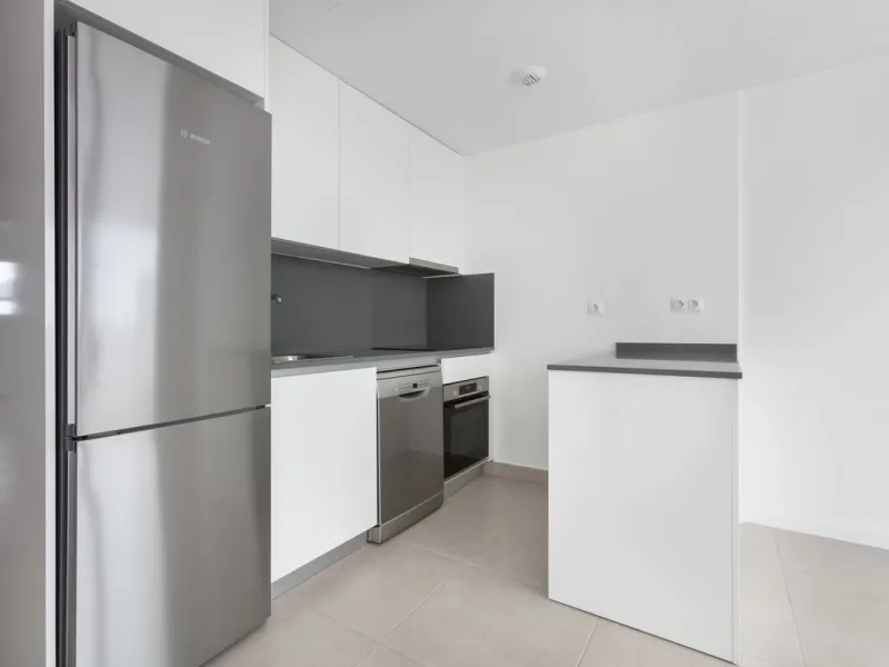 Stylish 2-Bedroom Penthouse with Stunning Sea & Mountain Views in Estepona