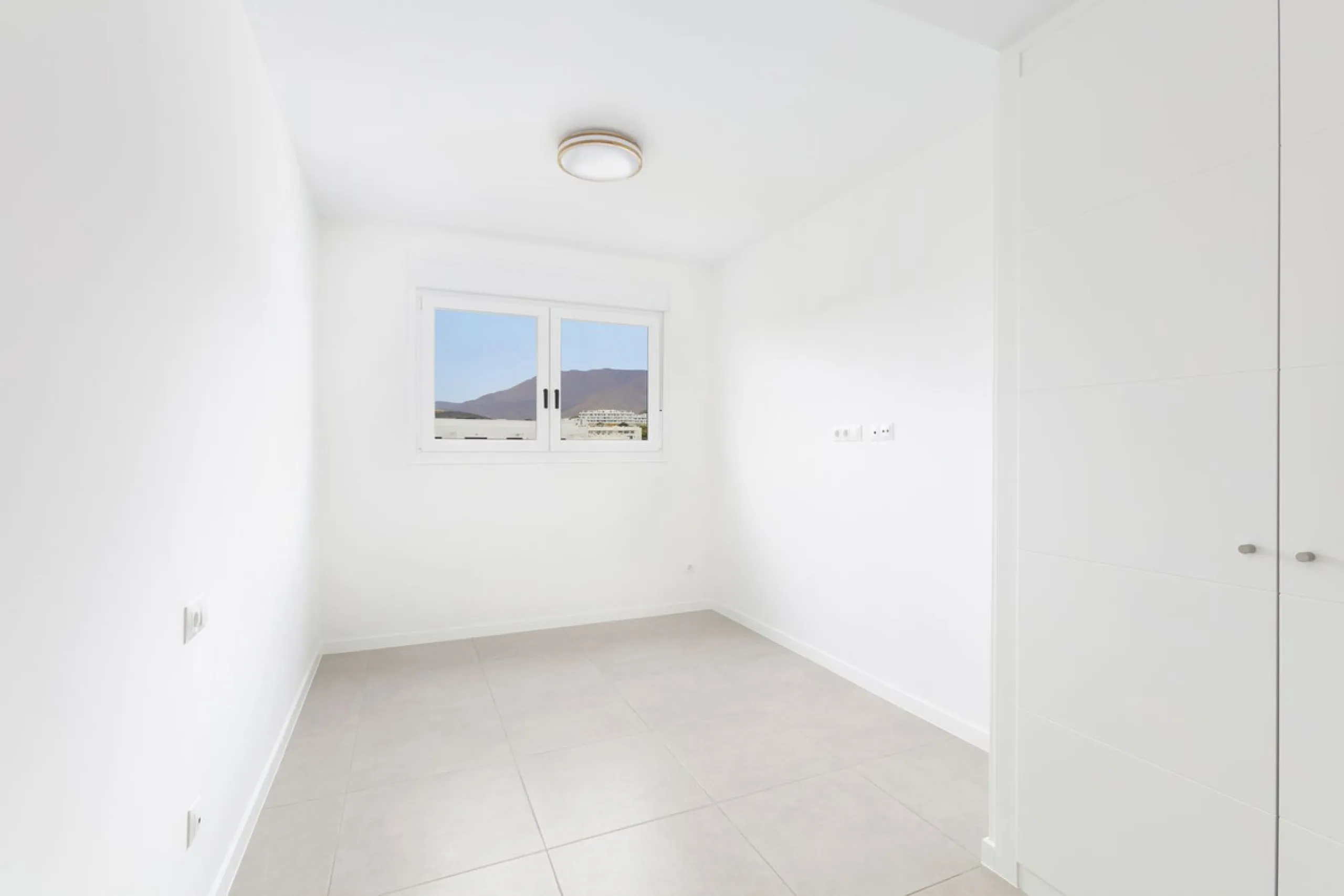 Stylish 2-Bedroom Penthouse with Stunning Sea & Mountain Views in Estepona