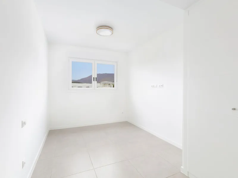 Stylish 2-Bedroom Penthouse with Stunning Sea & Mountain Views in Estepona