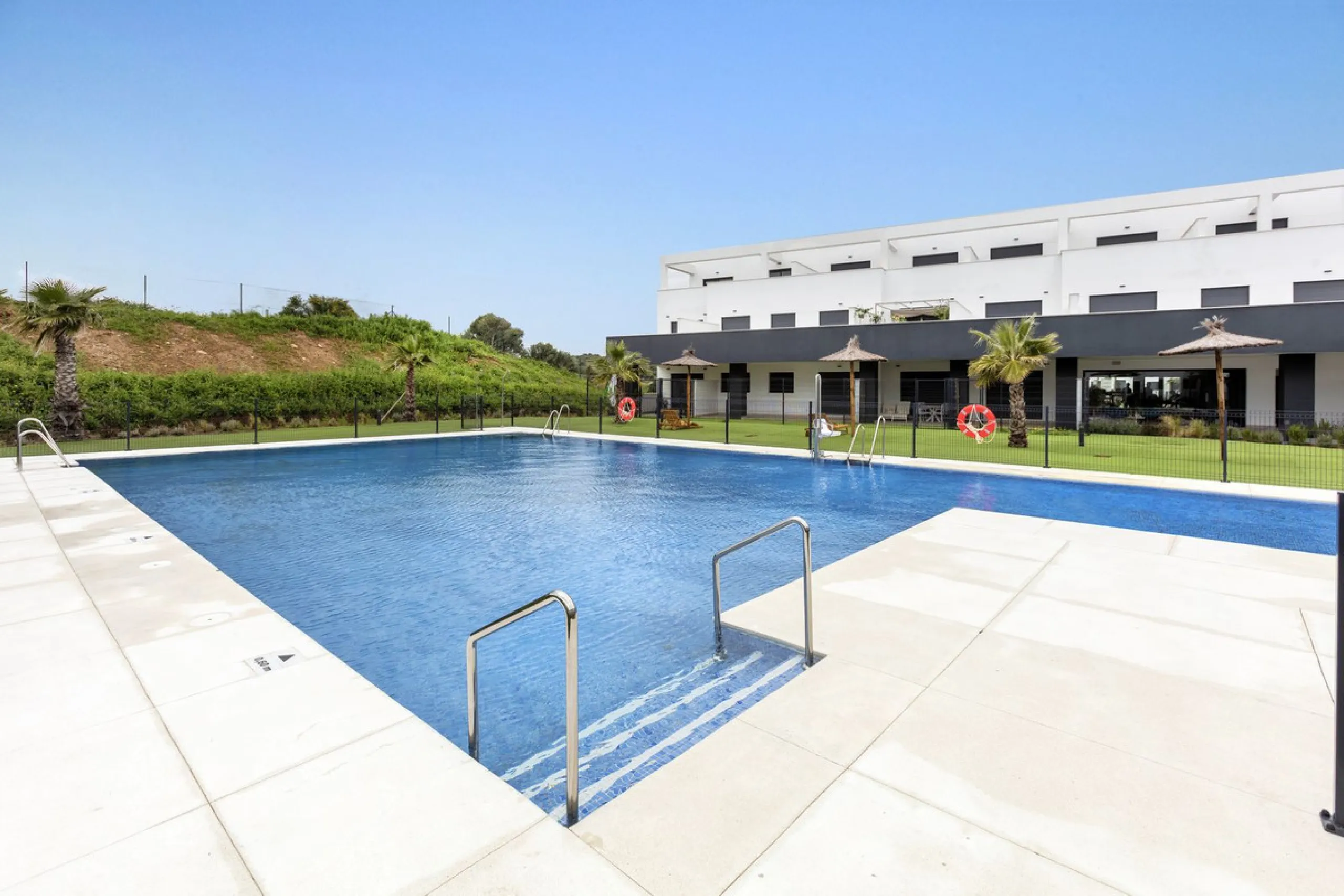 Stylish 2-Bedroom Penthouse with Stunning Sea & Mountain Views in Estepona