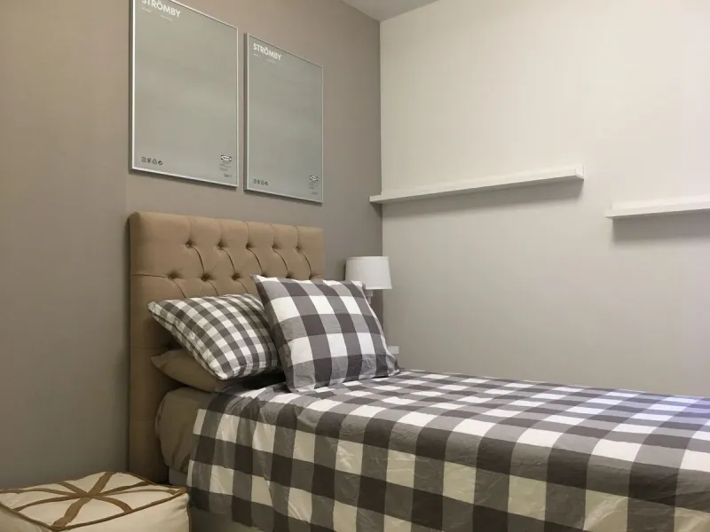 Three-Bedroom Apartment with Mountain Views