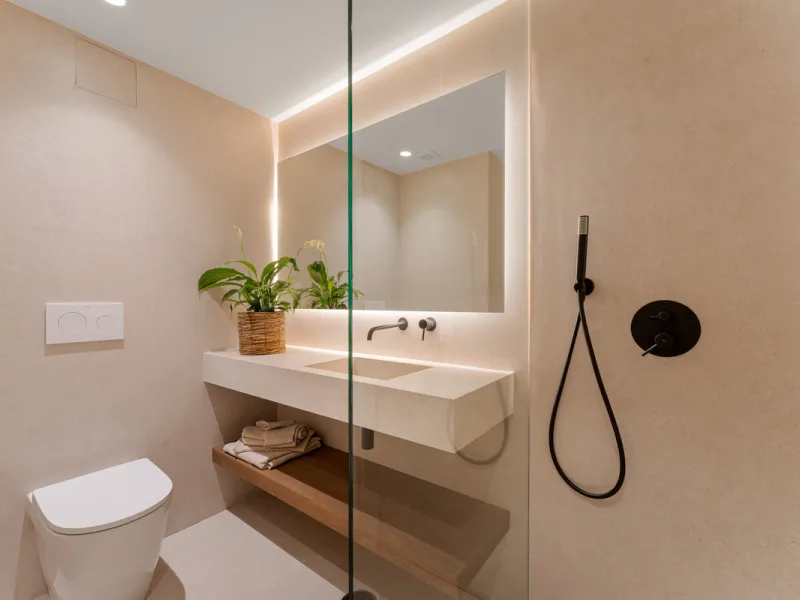 Casa Maria presents an exceptional opportunity to acquire a carefully curated apartment within the well-regarded gated community of Urbanización Terrazas de La Quinta, a residential enclave in Benahavís known for its quiet atmosphere and refined living en