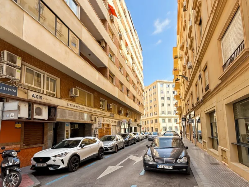 Some places can't be described by square meters or floor plans. They're described by how they make you feel the moment you walk in. This flat on Calle San Lorenzo, right in the beating heart of Málaga's Soho, has something rare — it has soul.