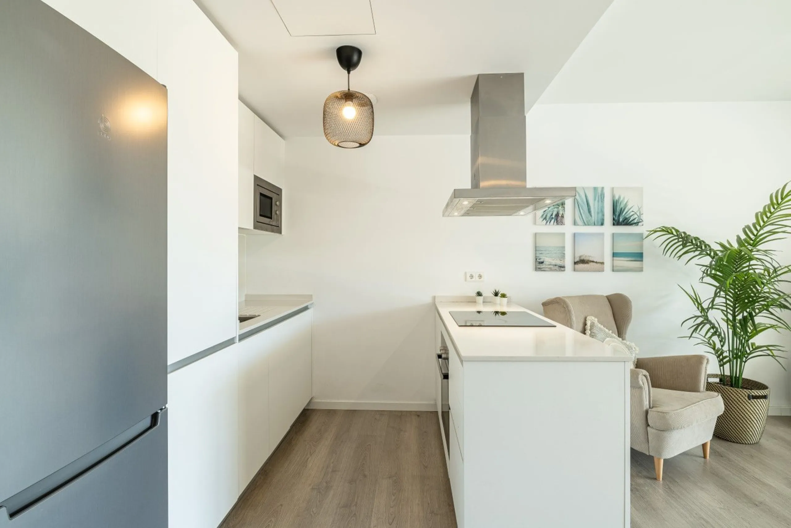 Apartment - Ground Floor Apartment в продаже в Estepona, Málaga. В доме 2 спален и 2 ванных комнат. Площадь дома 70 м². Площадь участка 27 м²