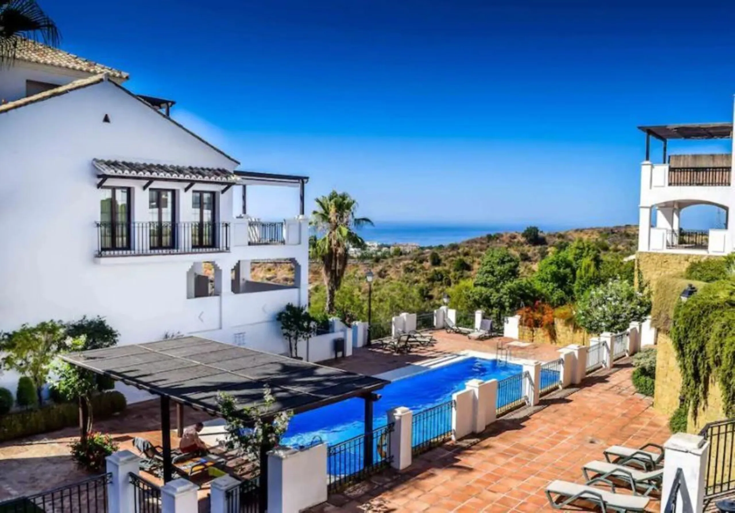 Discover your dream home with this stunning townhouse in the prestigious Pueblo Los Monteros Urb. located in Altos de Los Monteros, Marbella.