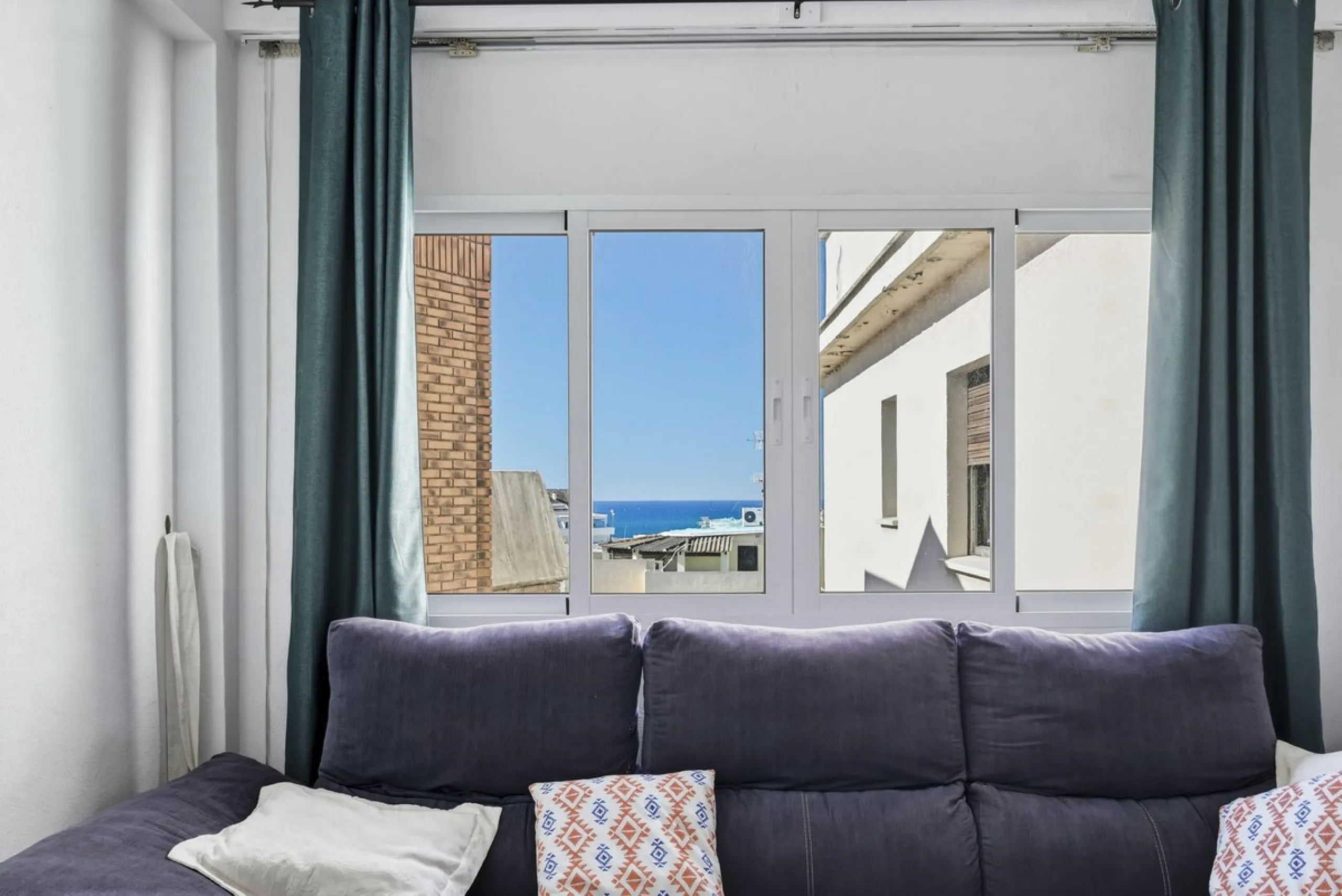 Vibrant City Living: Top Floor Jewel in the Heart of Marbella