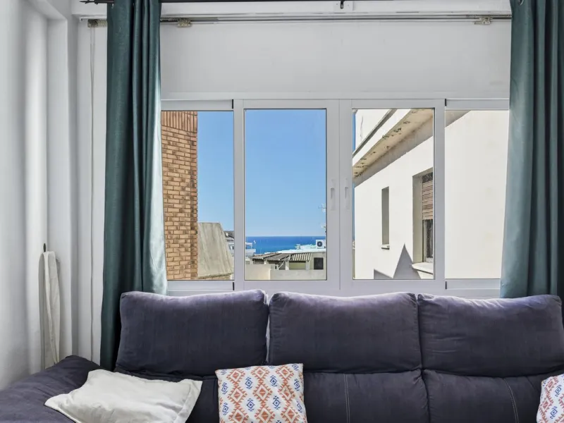 Vibrant City Living: Top Floor Jewel in the Heart of Marbella