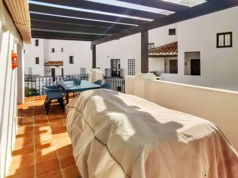 Discover your dream home with this stunning townhouse in the prestigious Pueblo Los Monteros Urb. located in Altos de Los Monteros, Marbella.