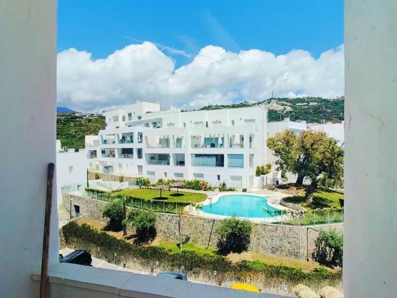 Discover your dream home with this stunning townhouse in the prestigious Pueblo Los Monteros Urb. located in Altos de Los Monteros, Marbella.