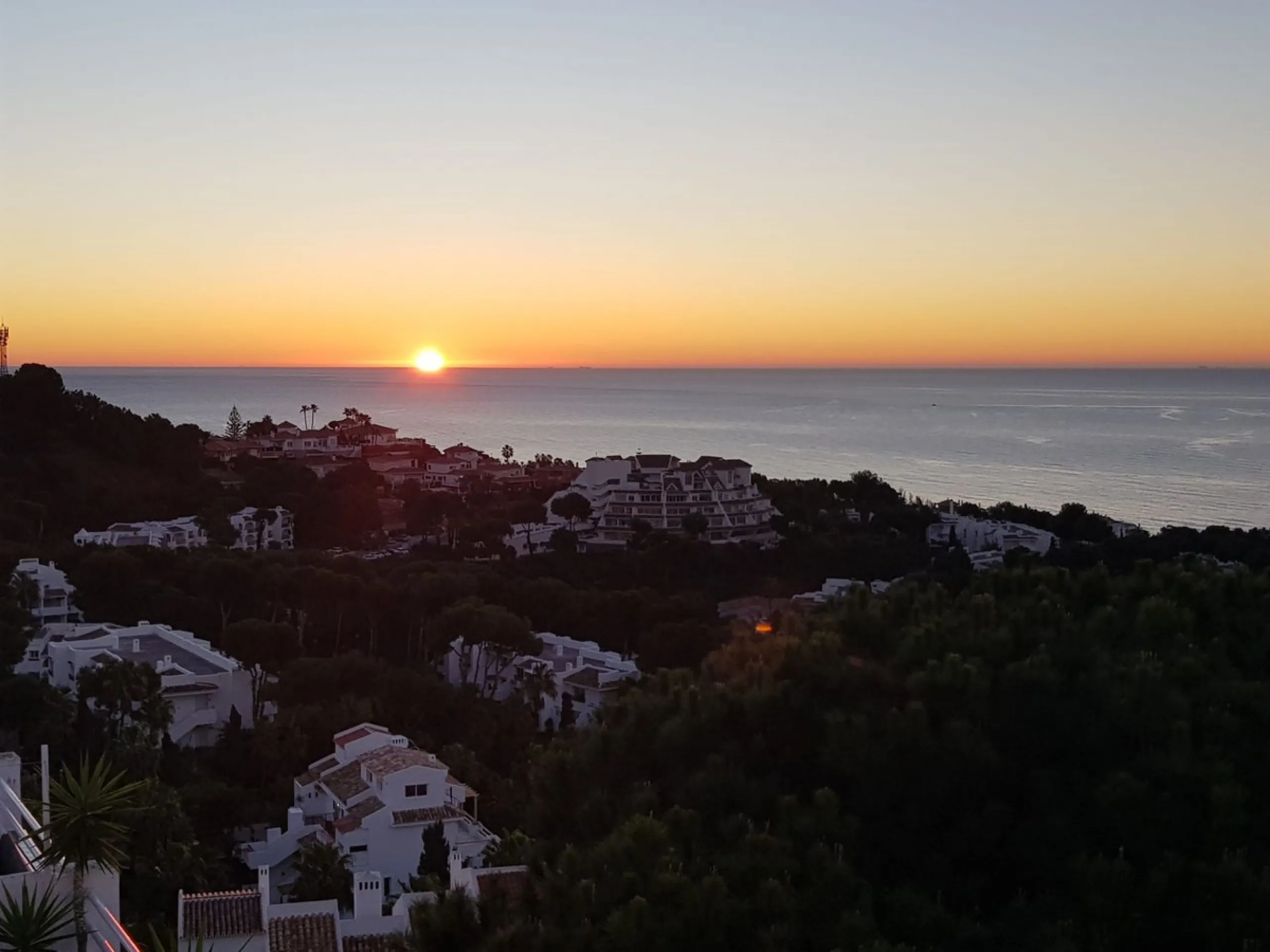 DUPLEX PENTHOUSE WITH SEA VIEWS IN RIVIERA DEL SOL