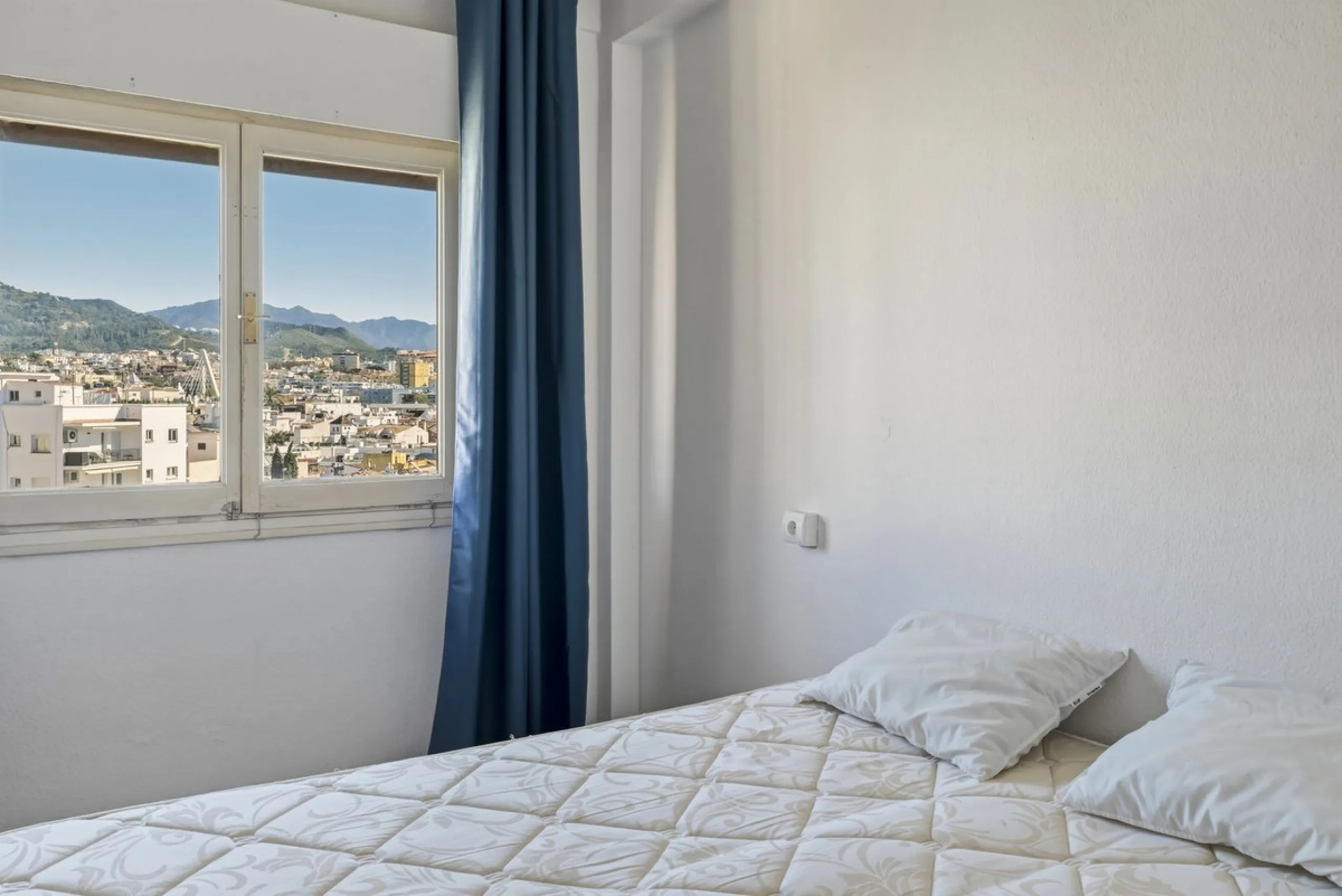 Vibrant City Living: Top Floor Jewel in the Heart of Marbella
