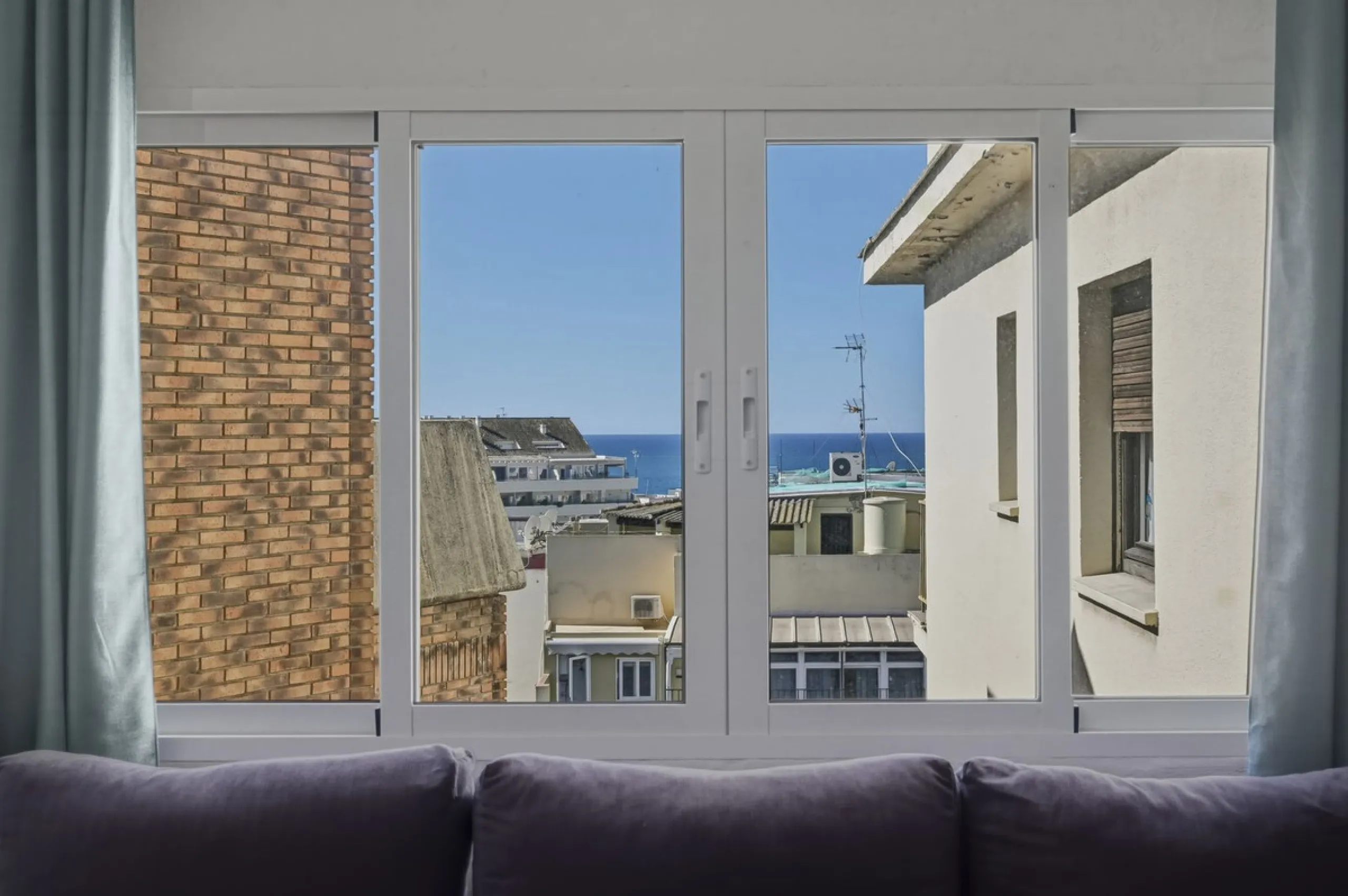 Vibrant City Living: Top Floor Jewel in the Heart of Marbella