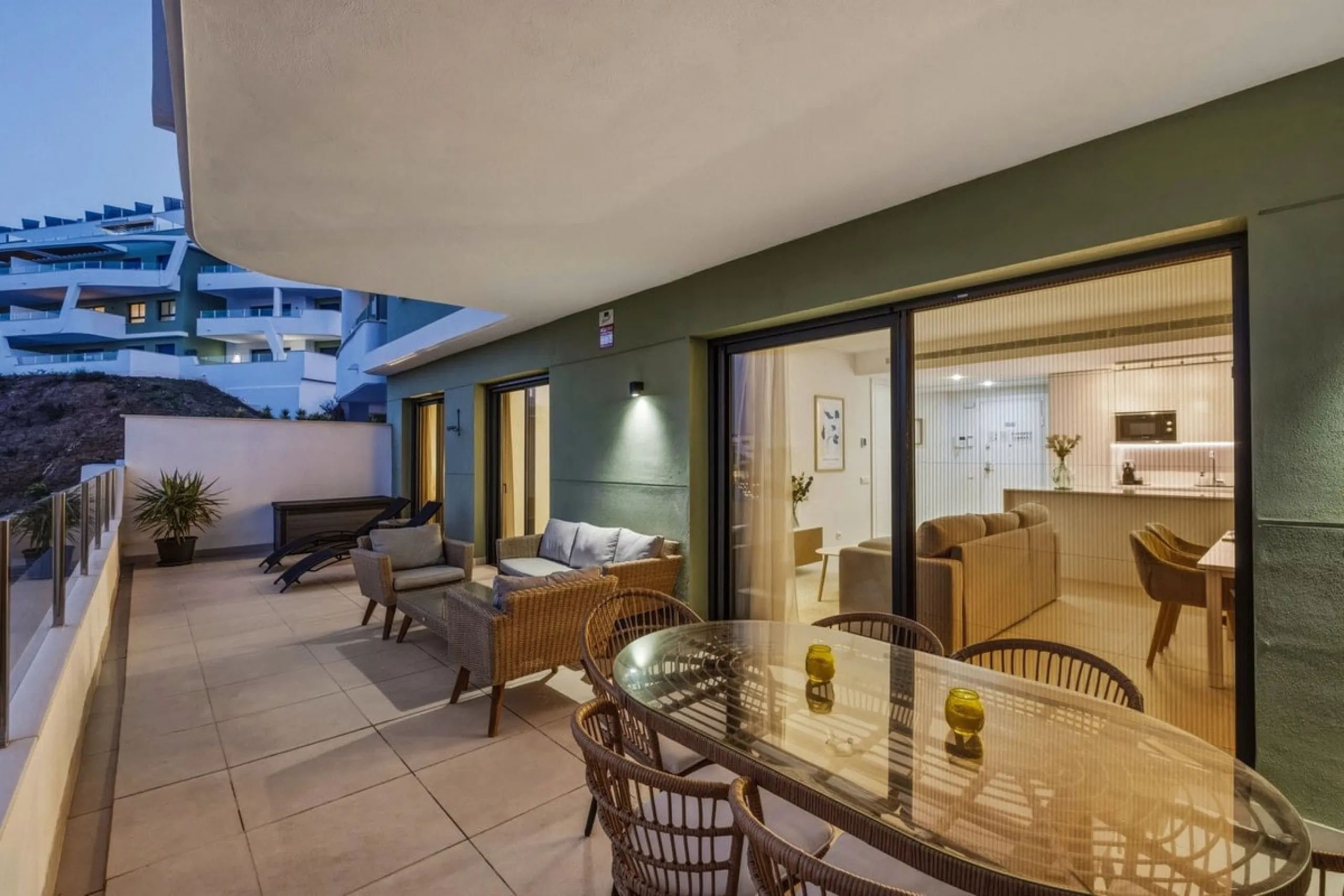 Moderne Wohnung mit zwei Schlafzimmern in Calanova Golf