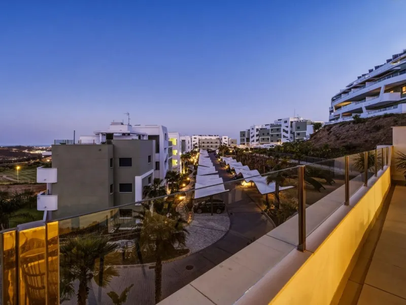 Moderne Wohnung mit zwei Schlafzimmern in Calanova Golf