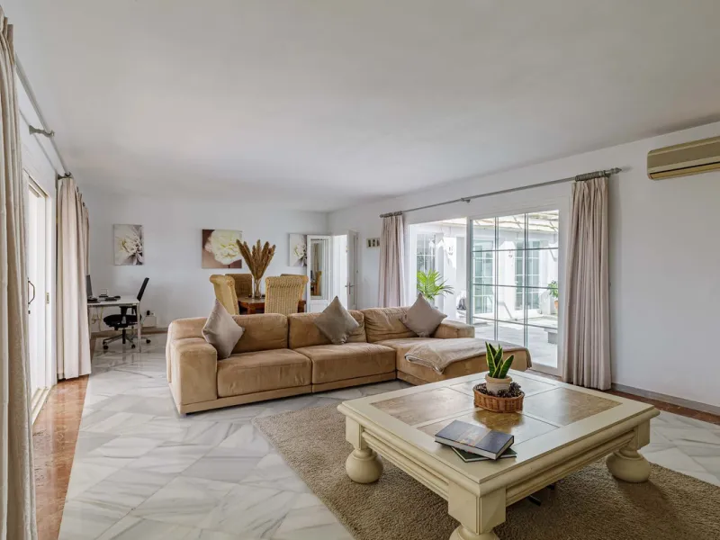 NEW LISTING ALERT!