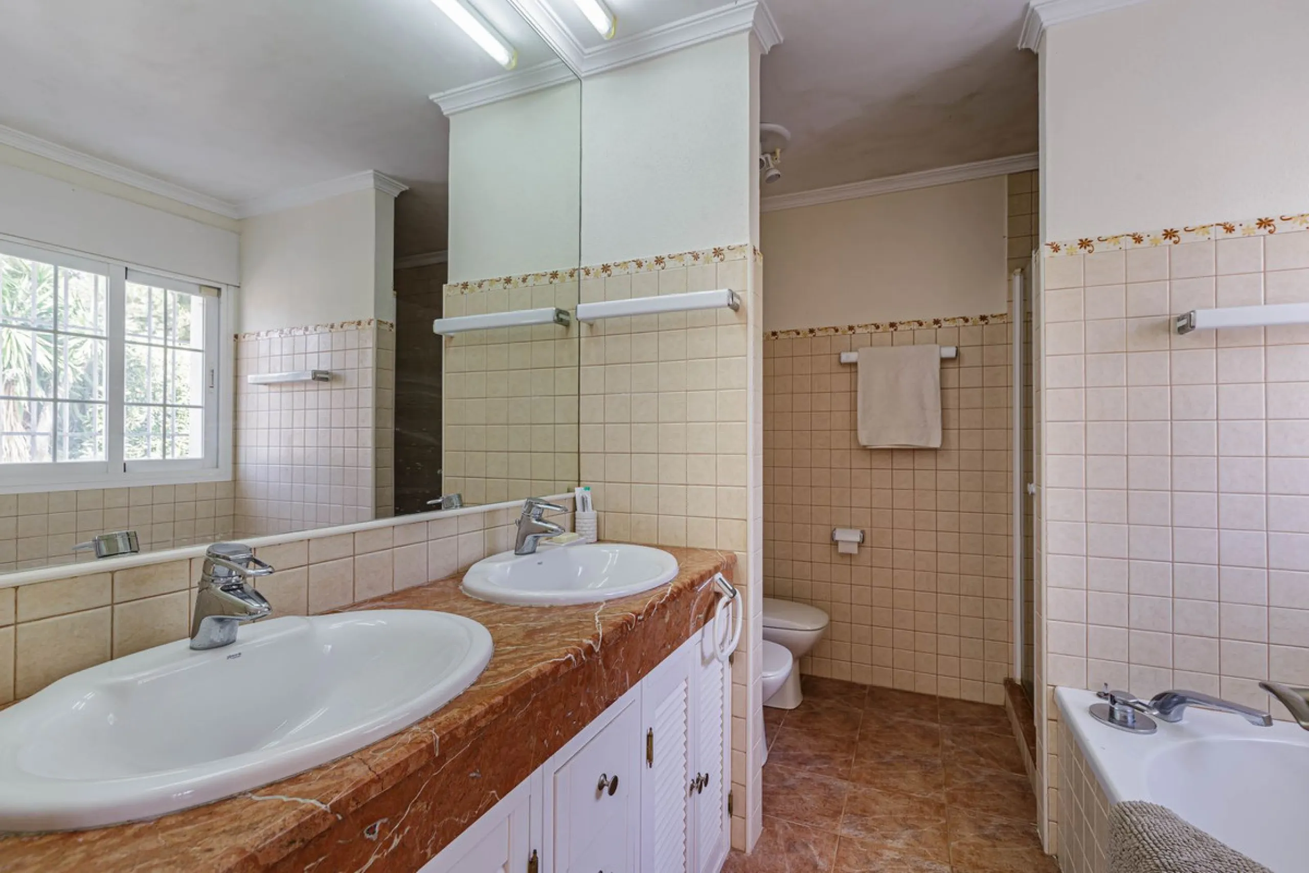 NEW LISTING ALERT!