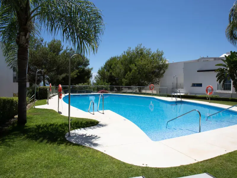 LUXURIOUS TOWNHOUSE IN TRANQUIL URBANIZATION WITH WORLD-CLASS AMENITIES