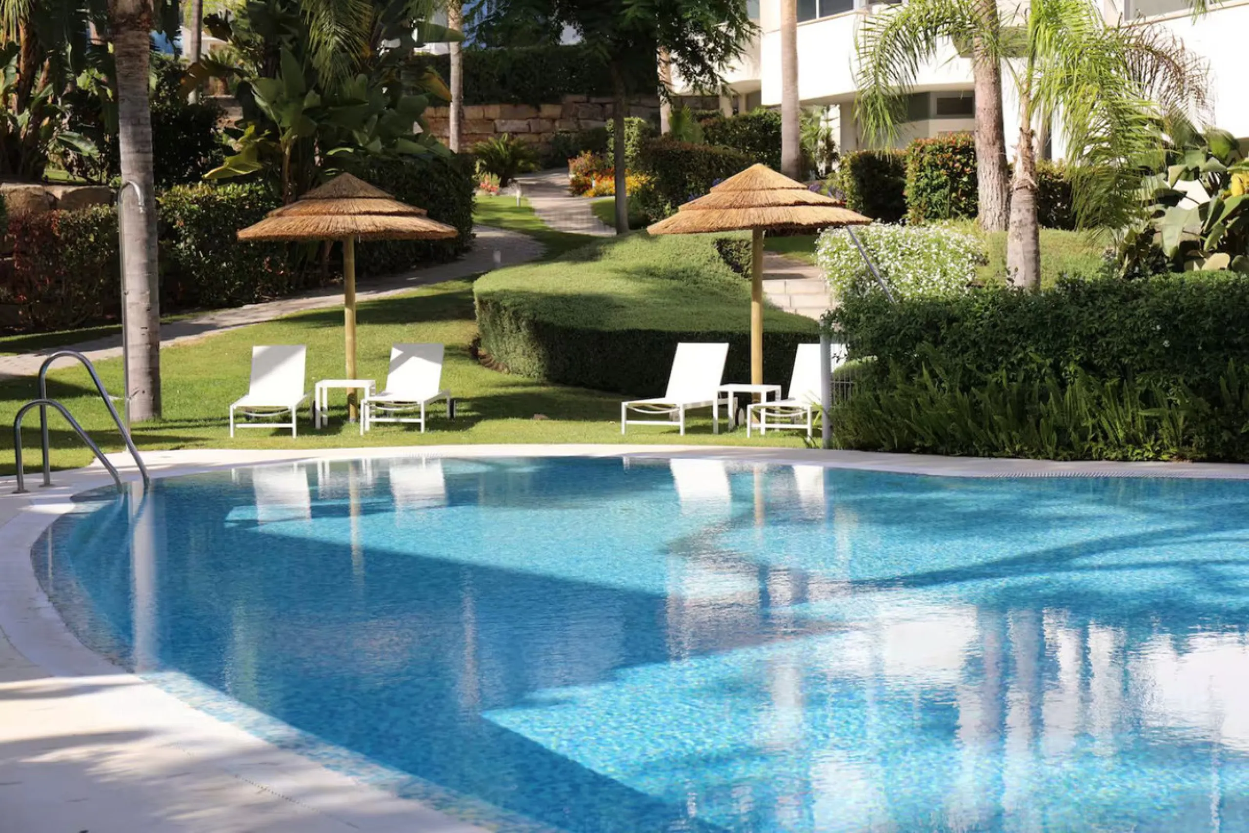 LUXURIOUS TOWNHOUSE IN TRANQUIL URBANIZATION WITH WORLD-CLASS AMENITIES