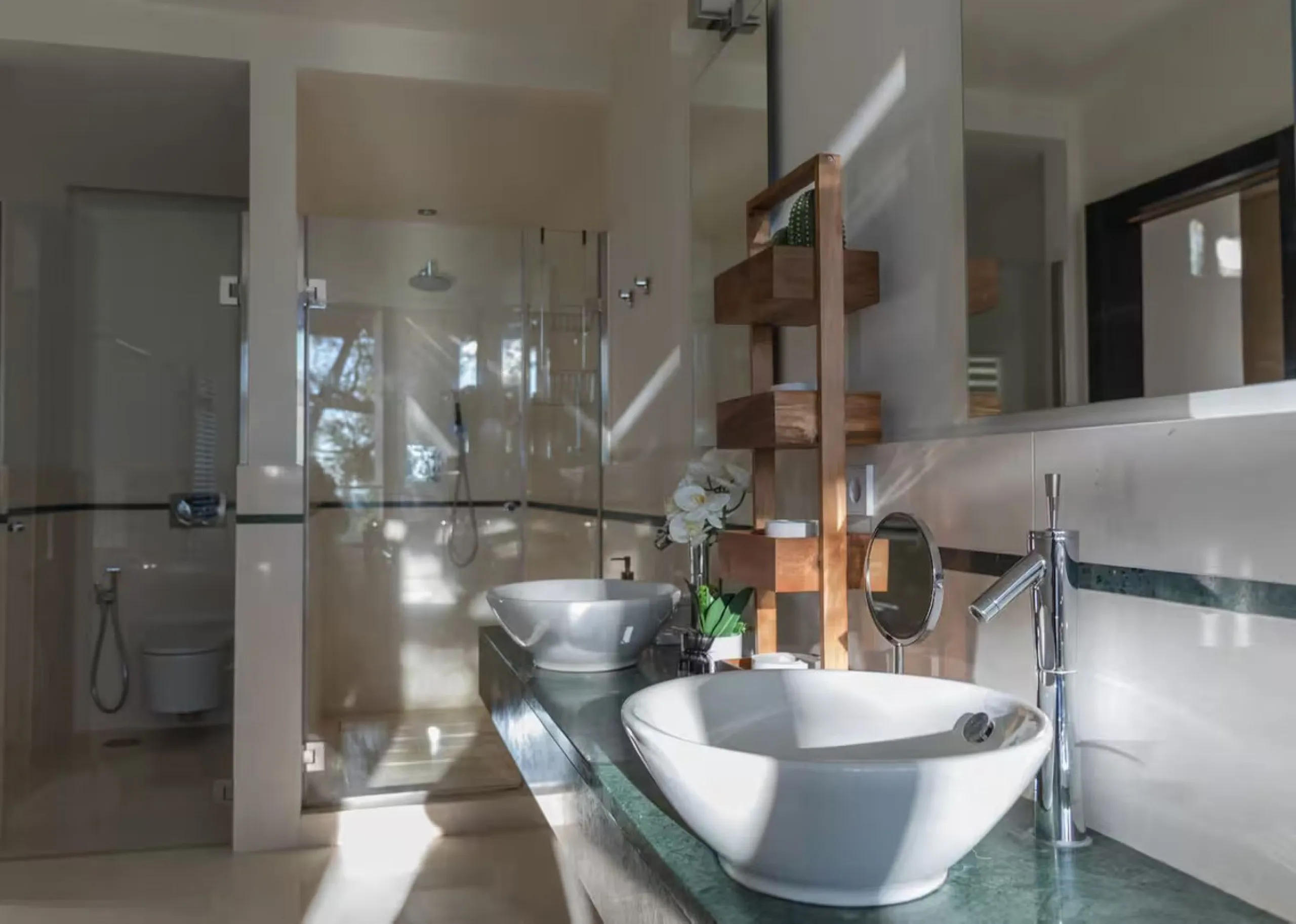 LUXURIOUS TOWNHOUSE IN TRANQUIL URBANIZATION WITH WORLD-CLASS AMENITIES