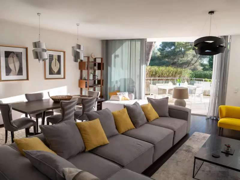 LUXURIOUS TOWNHOUSE IN TRANQUIL URBANIZATION WITH WORLD-CLASS AMENITIES
