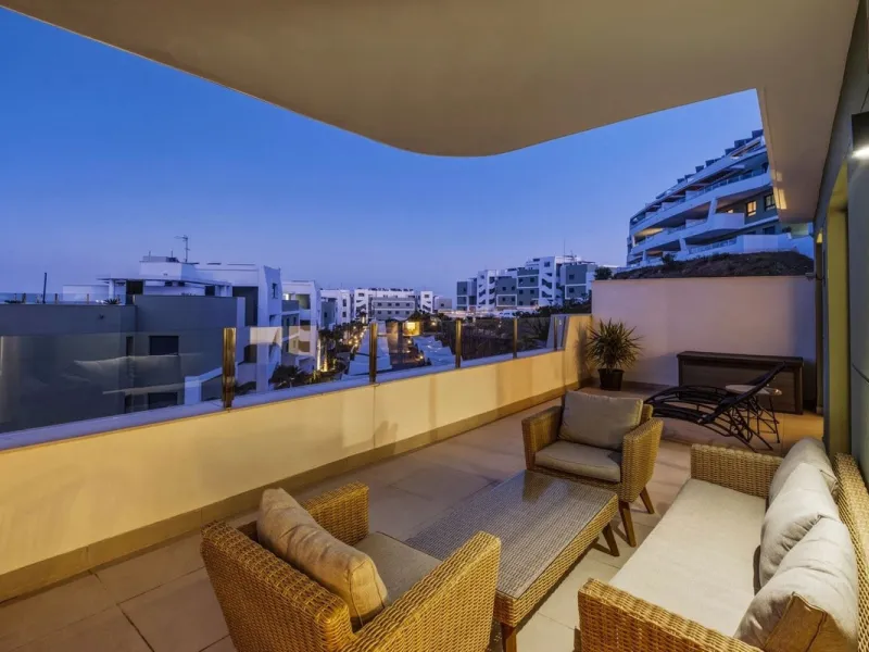 Moderne Wohnung mit zwei Schlafzimmern in Calanova Golf